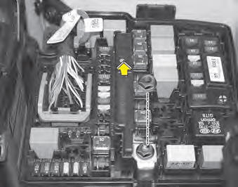 If the multi fuse is blown, it must be removed as follows: