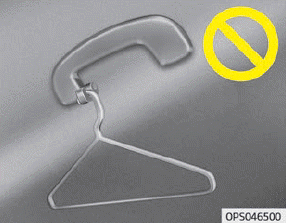 Kia Soul. Clothes hanger
